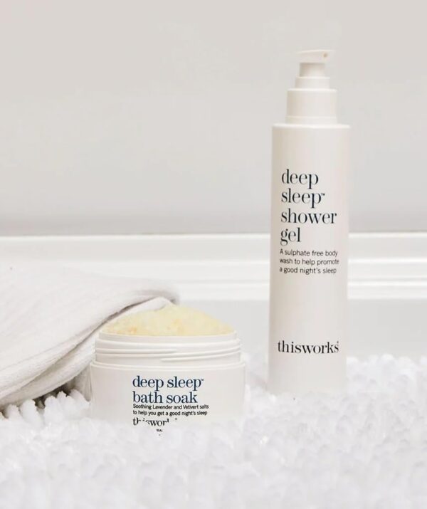 This Works Deep Sleep Shower Gel, 250 ml — Beruhigendes Duschgel mit ätherischen Ölen von Lavendel, Kamille und Vetivert — schlafförderndes sulfatfreies Duschgel für Männer und Frauen – Bild 7