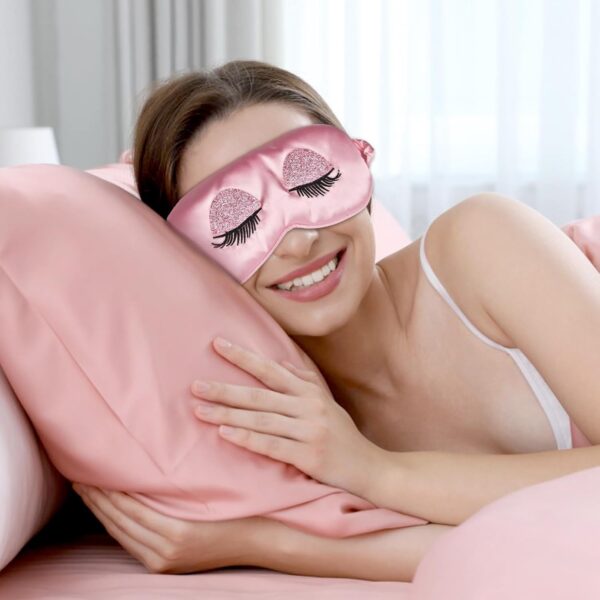 Seide Schlafmaske, Weiche Satin Schlafmasken Augenmaske Verstellbare Seiden Atmungsaktive Reise Augenbinde, Hautfreundlich Ultraweiche Verdunkelung Schlafbrille für Mädchen Frauen Damen - Rosa – Bild 5