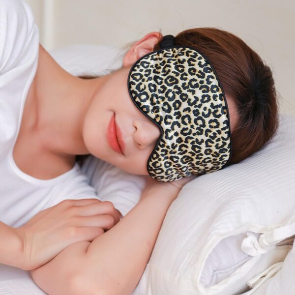 Seiden-Schlafmaske, bequeme und super weiche Augenmaske ultimative Schlafhilfe, Leopardenmuster-Stil Augenbinde – Bild 6