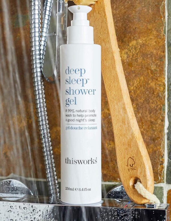 This Works Deep Sleep Shower Gel, 250 ml — Beruhigendes Duschgel mit ätherischen Ölen von Lavendel, Kamille und Vetivert — schlafförderndes sulfatfreies Duschgel für Männer und Frauen – Bild 3
